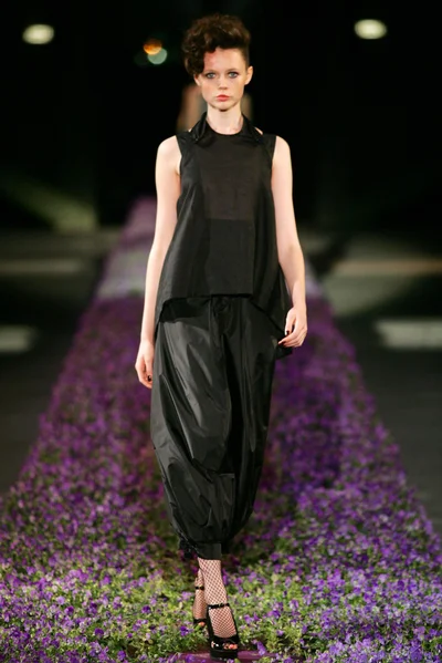Look 27